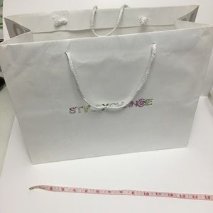 FWP STYLE XCHANGE Paper Shopping Bag
